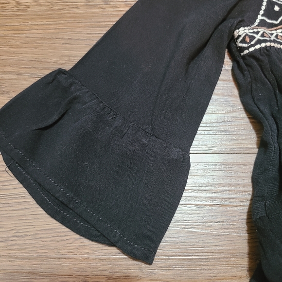 Dress with embroidery - Picture 3 of 4